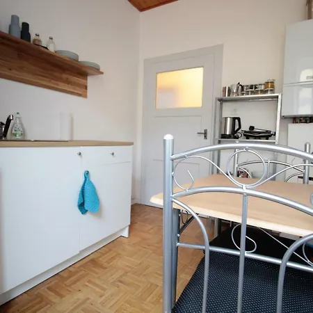 Trendy & Central - With Netflix, Best Location